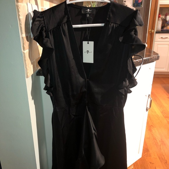 7 For All Mankind ruffle wrap dress. - Picture 3 of 4